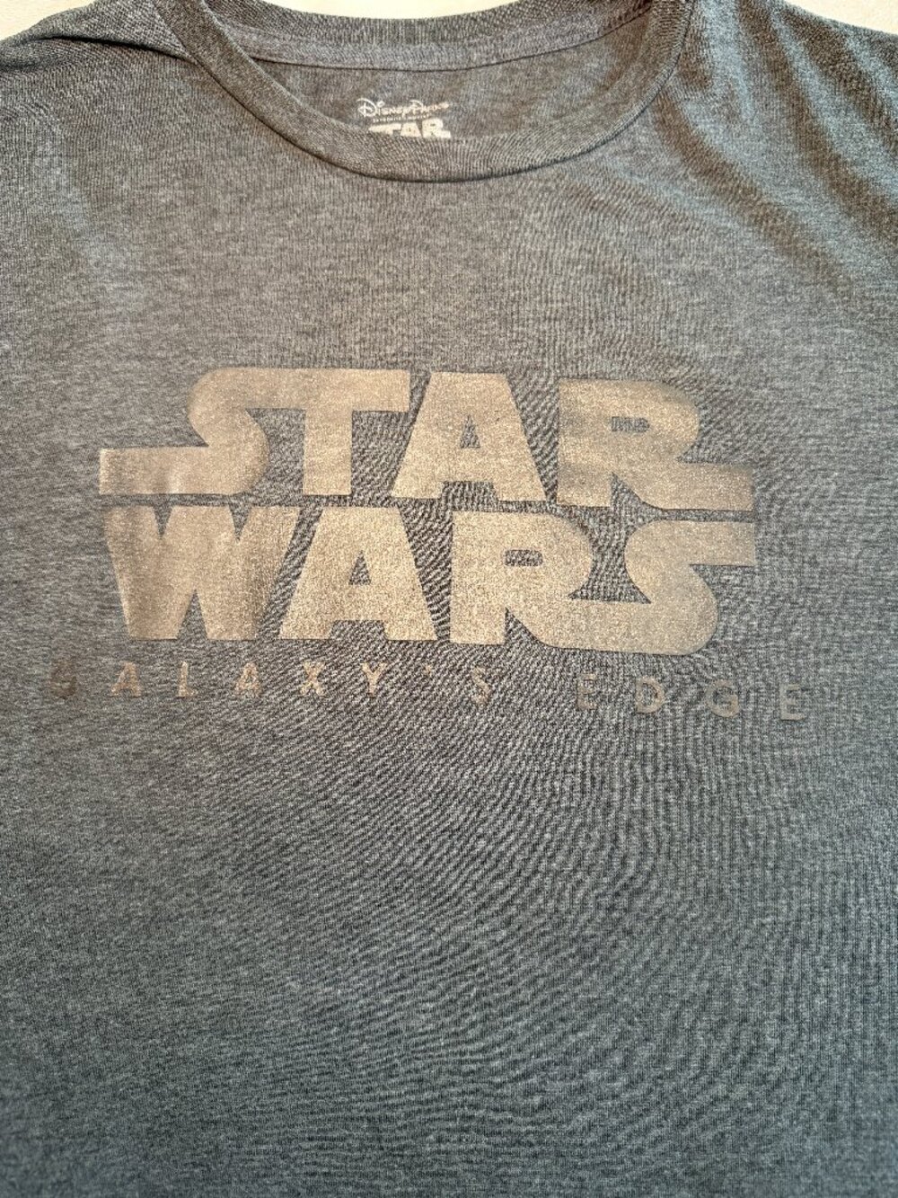 Star Wars Galaxy Edge 2019  Opening commemorative tee tonal Star Wars logo S